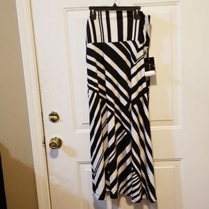 Black and white maxi skirt